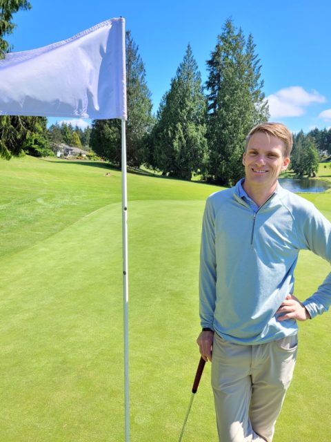 golfer on green